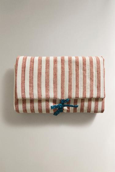PORTABLE STRIPED BABY CHANGING MAT - Brick by Zara