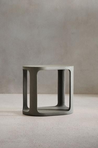 Zara Griler - SIDETABLE 02