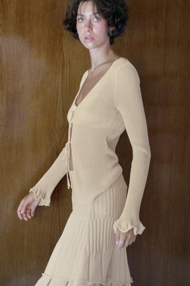 RIB KNIT CARDIGAN WITH RUFFLES - Ecru by Zara
