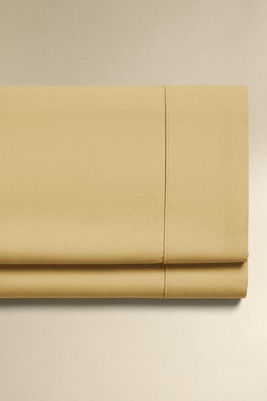 SATEEN FLAT SHEET WITH TRIM (300 THREAD COUNT) - Pastel yellow by Zara