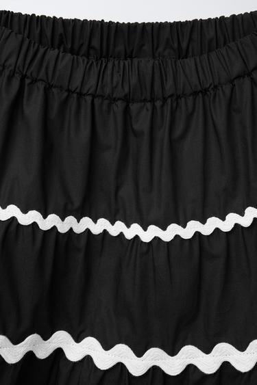 JUPE-SHORT EN POPELINE À ONDULATIONS - Noir de Zara - Image 2