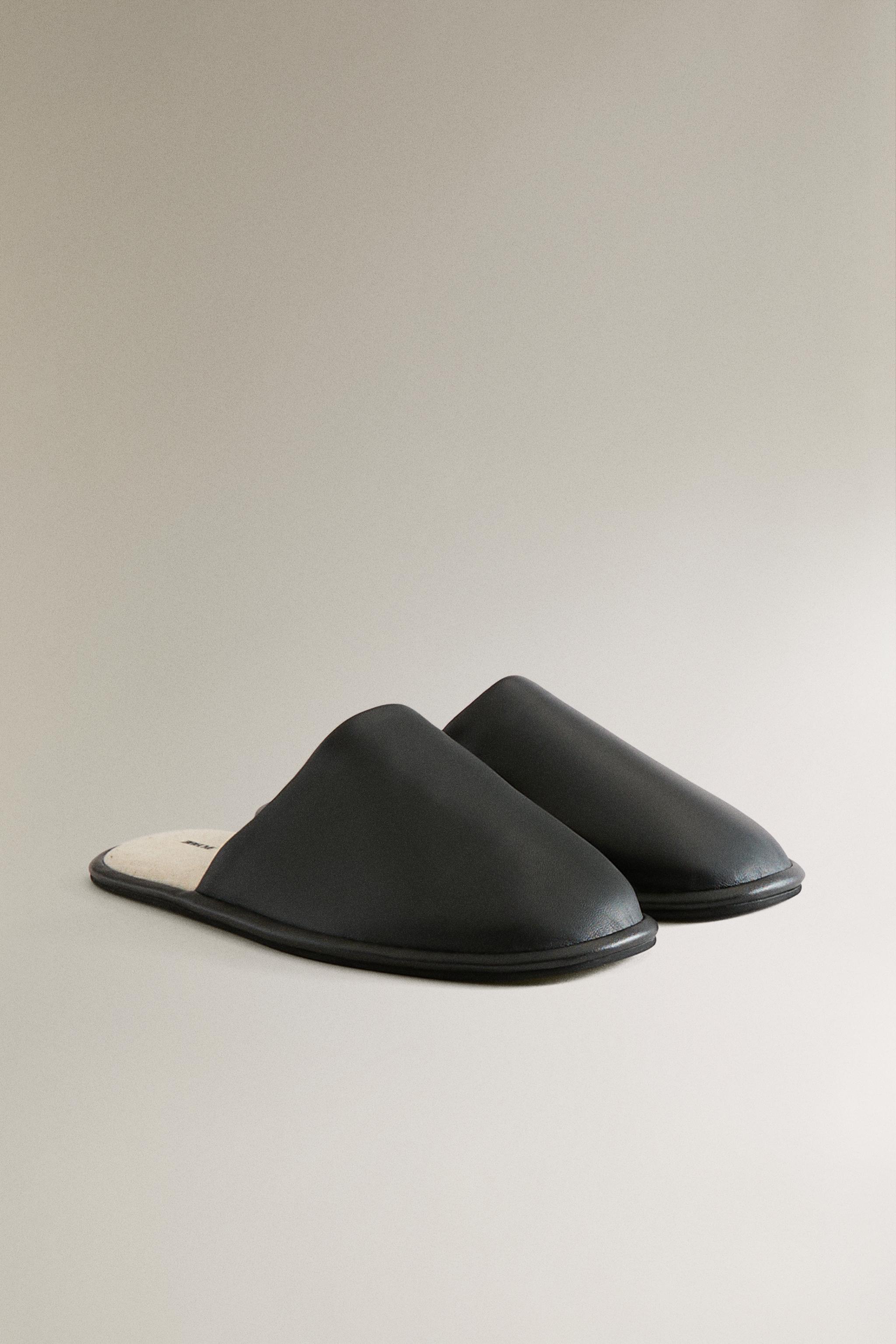 CONTRAST LEATHER SLIPPERS