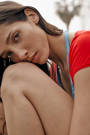 TOP DOUBLE EFFET - Rouge de Zara - Image 2