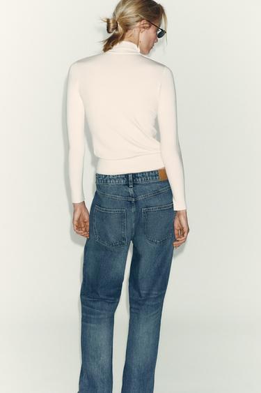 PULL EN MAILLE AVEC BOUTONS - Écru de Zara - Image 4