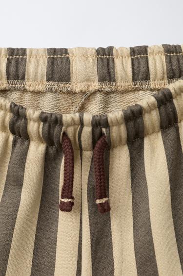 PANTALON EN MOLLETON À RAYURES - Raie verte de Zara - Image 2