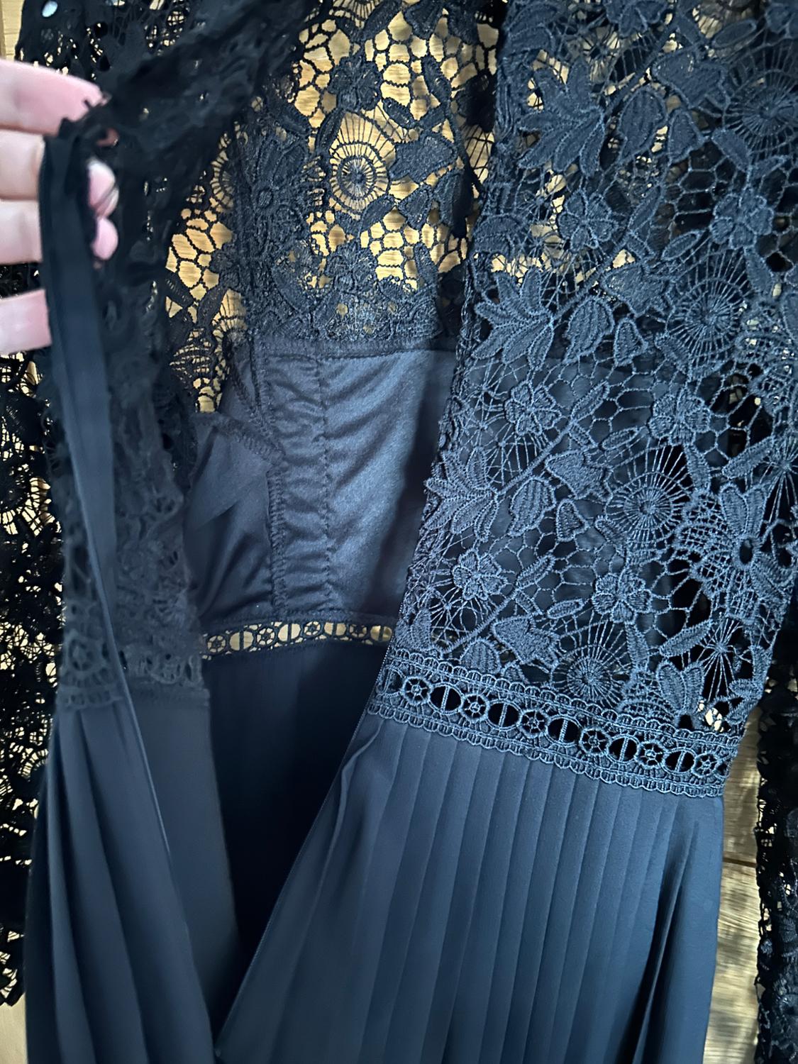 CONTRASTING PLEATED DRESS - Image 5