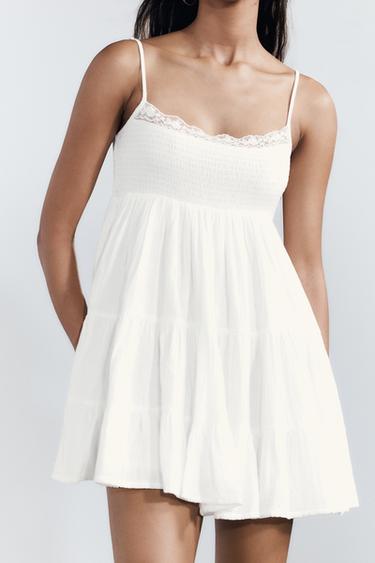 KORT CHIFFONKJOLE MED BLONDESTOF - råhvid fra Zara