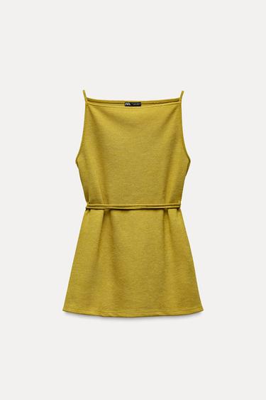 TOP LARGO CINTURÓN SOFT PIQUÉ - Mostaza de Zara