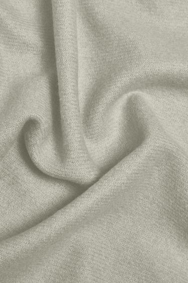 FRINGED SOFT THROW - Ecru by Zara