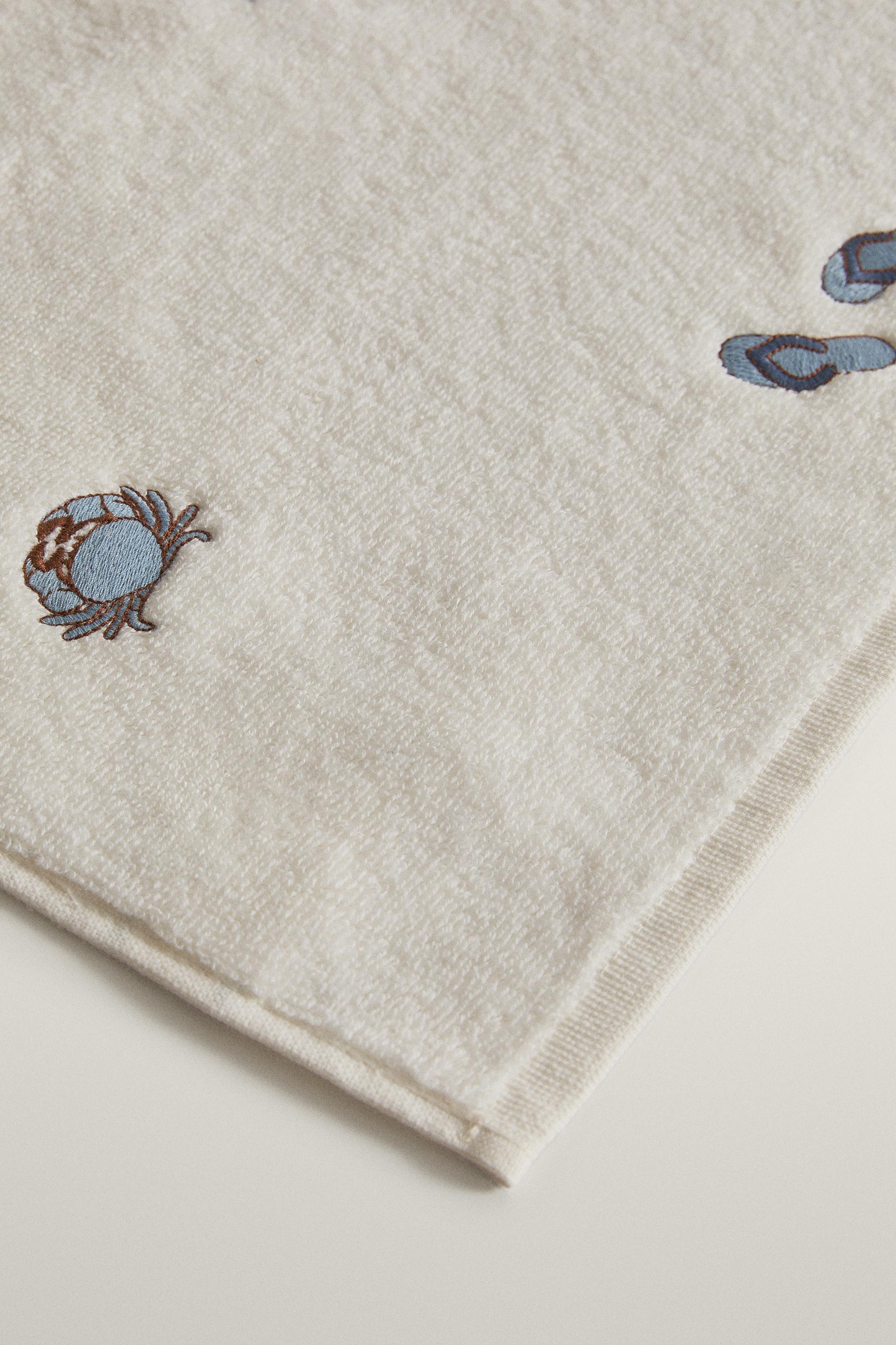 BEACH EMBROIDERY BATH TOWEL