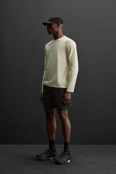 PERFORIERTES LANGARM-SHIRT - Limettengrün von Zara
