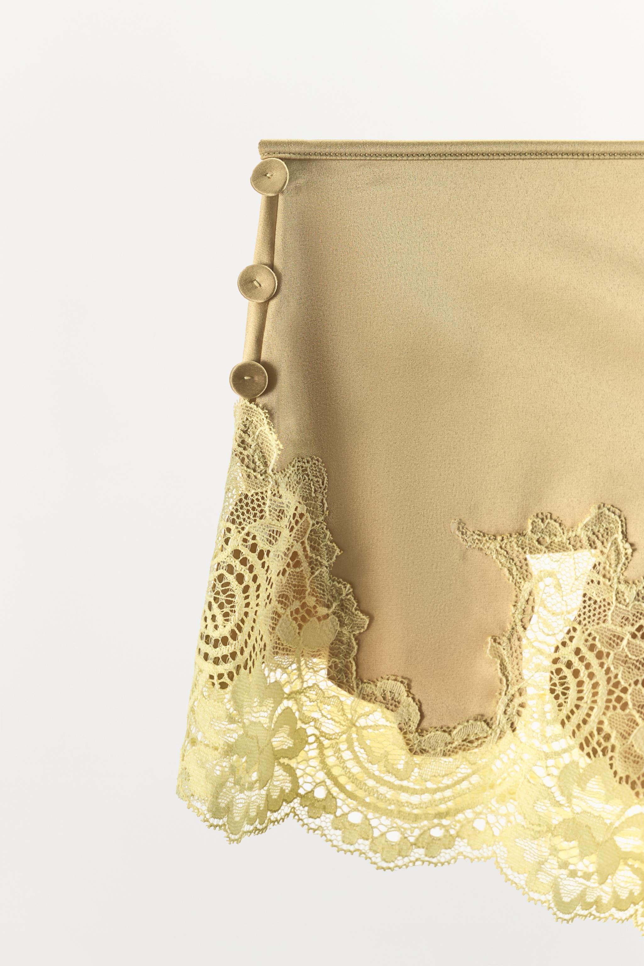 SATIN EFFECT LACE PANTIES