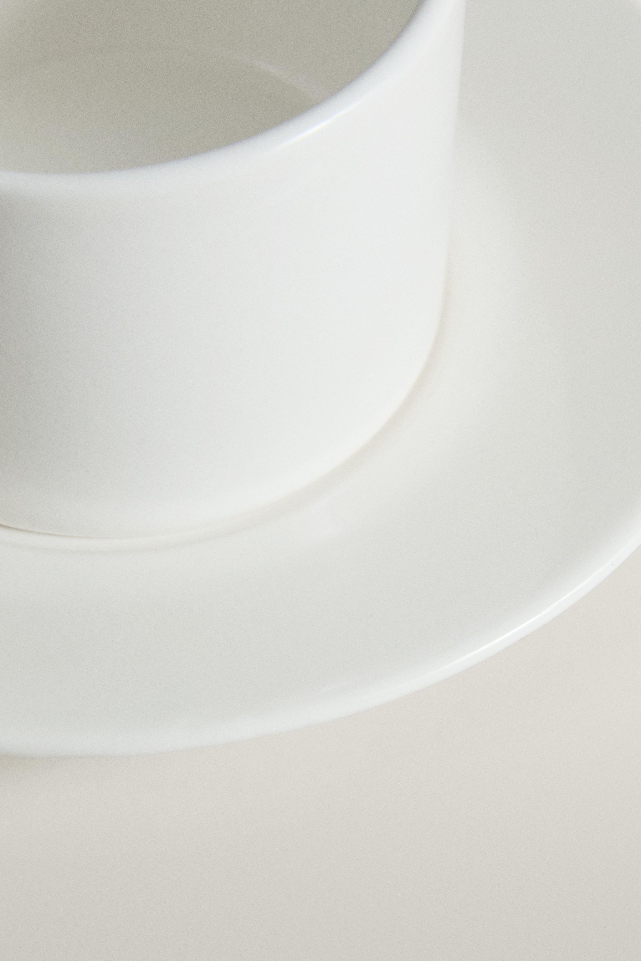 STONEWARE TEACUP
