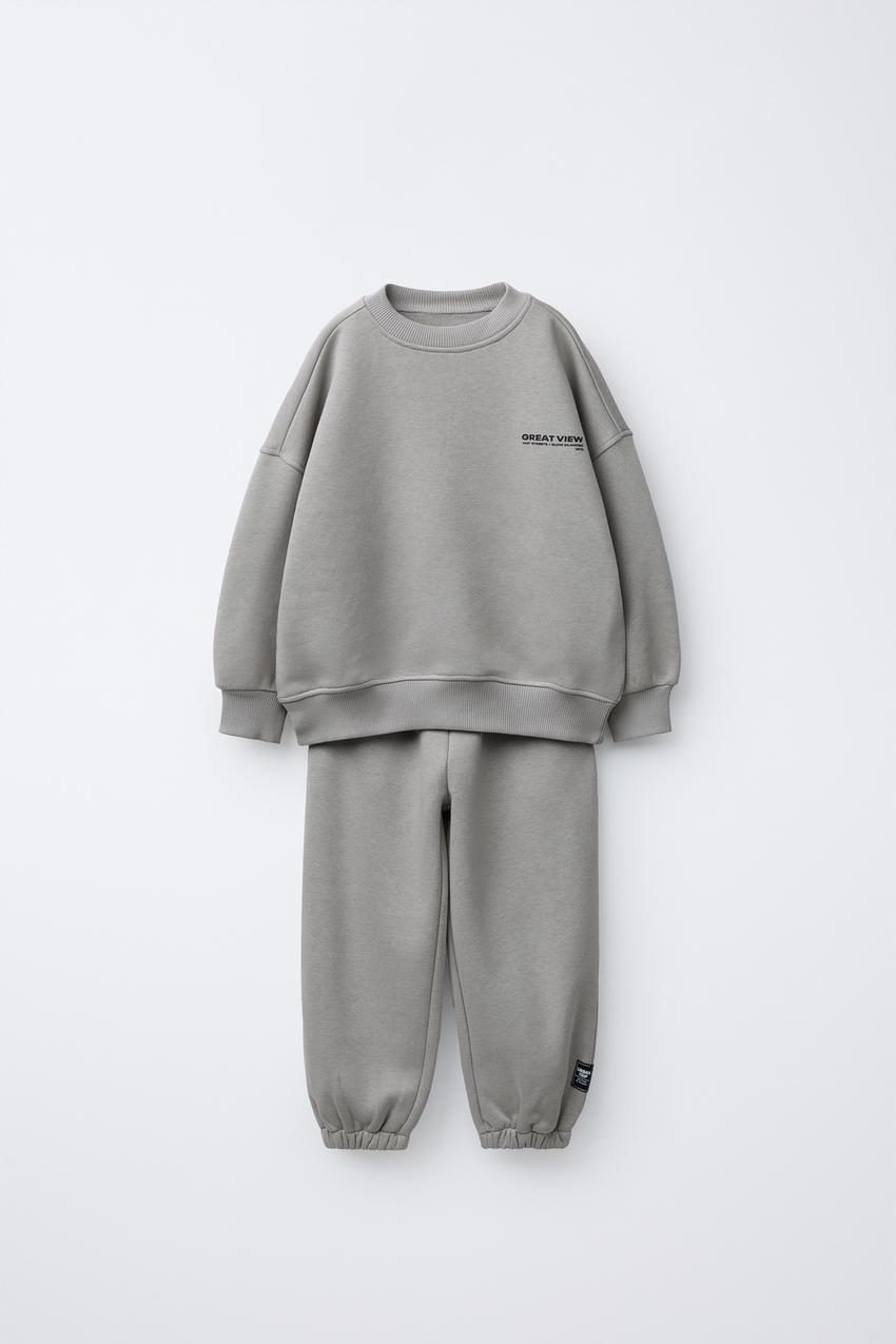 TEXT SWEATSHIRT AND JOGGER SET