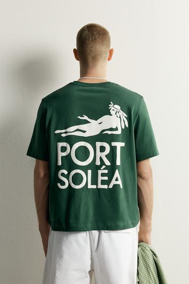 T-SHIRT COUPE DÉCONTRACTÉE À INSCRIPTIONS IMPRIMÉES - Vert gris de Zara - Image 2
