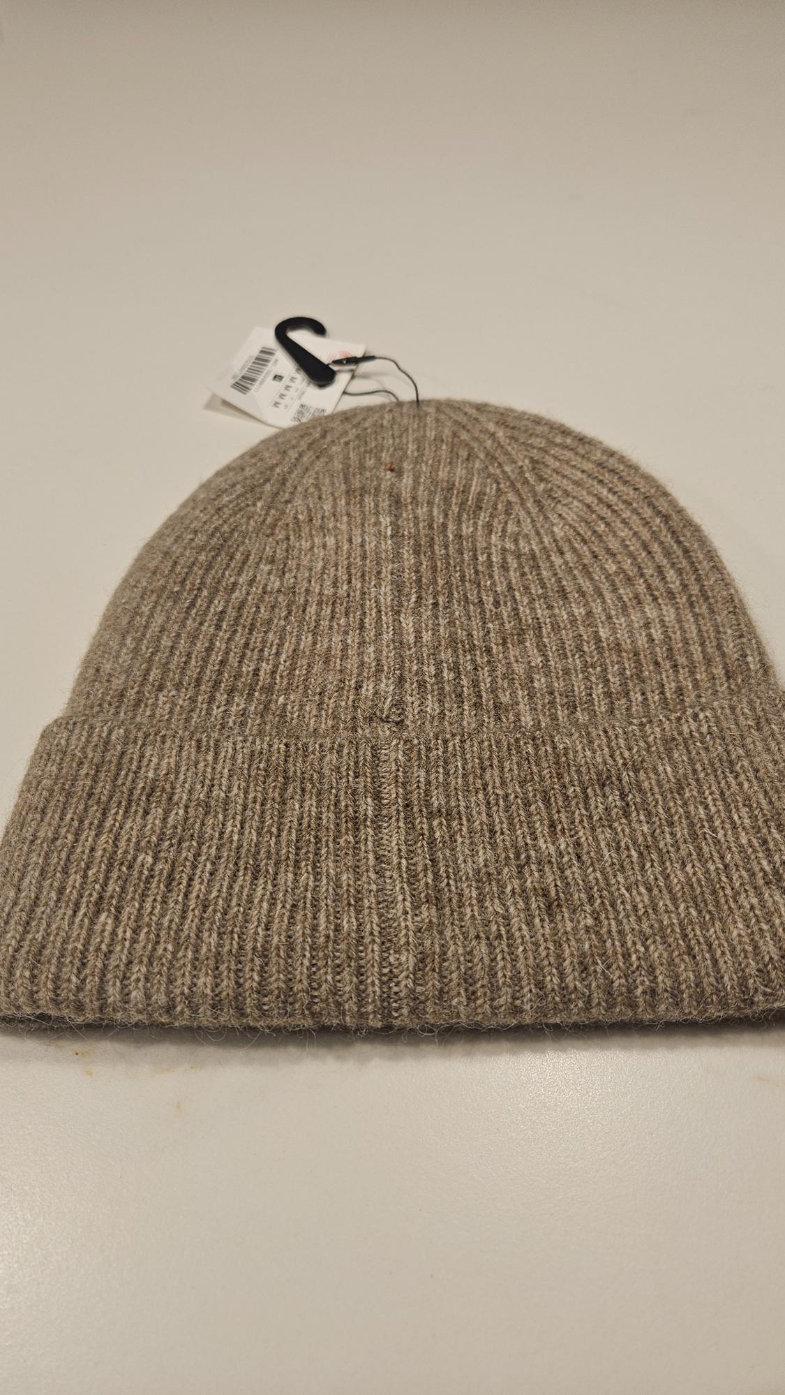 ΠΛΕΚΤΟΣ ΣΚΟΥΦΟΣ BEANIE ΜΕ ΜΠΑΛΩΜΑΤΑ - Image 2