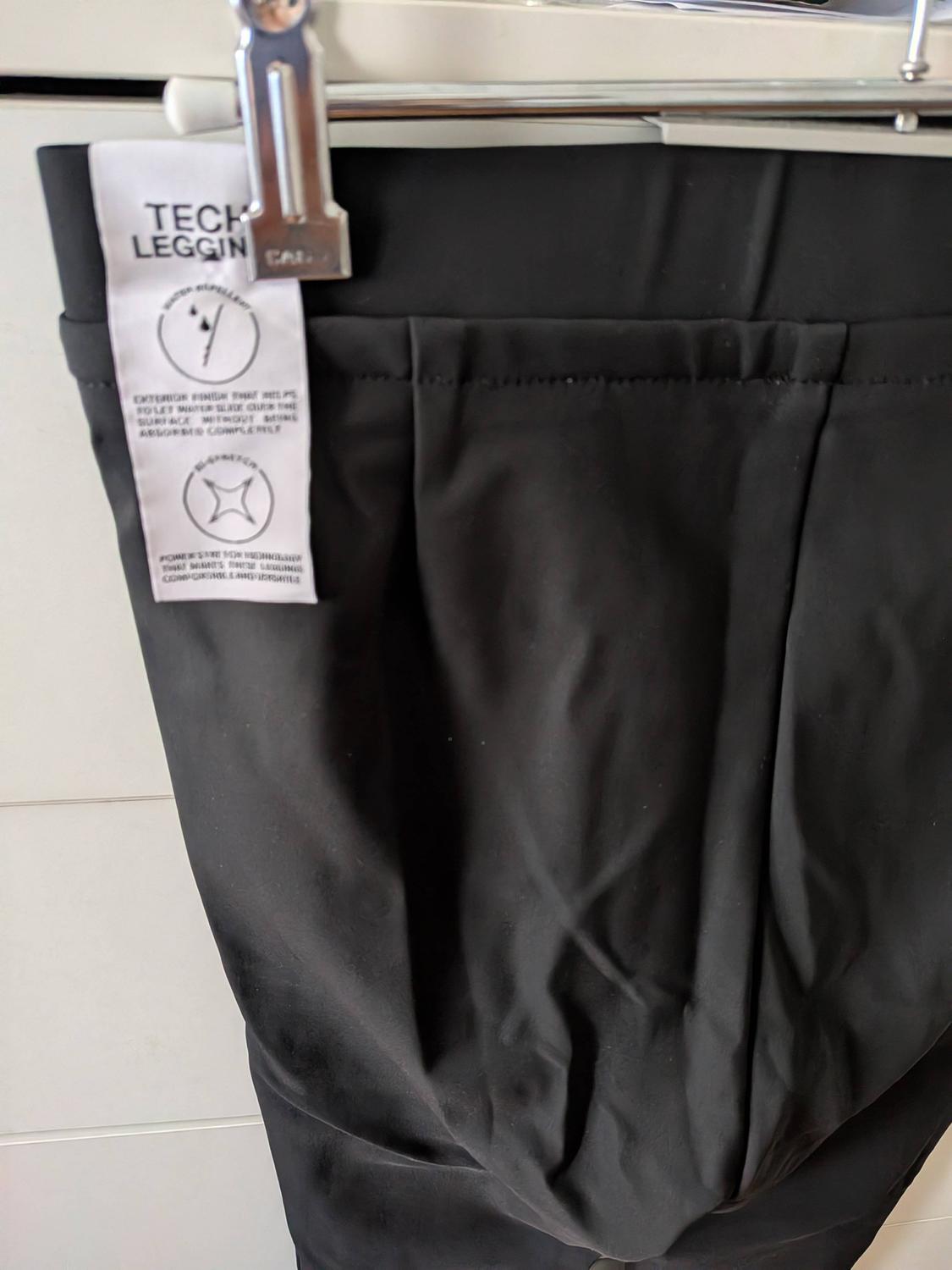 SPACE INVADERS™ FUSEAU LEGGINGS - Image 3