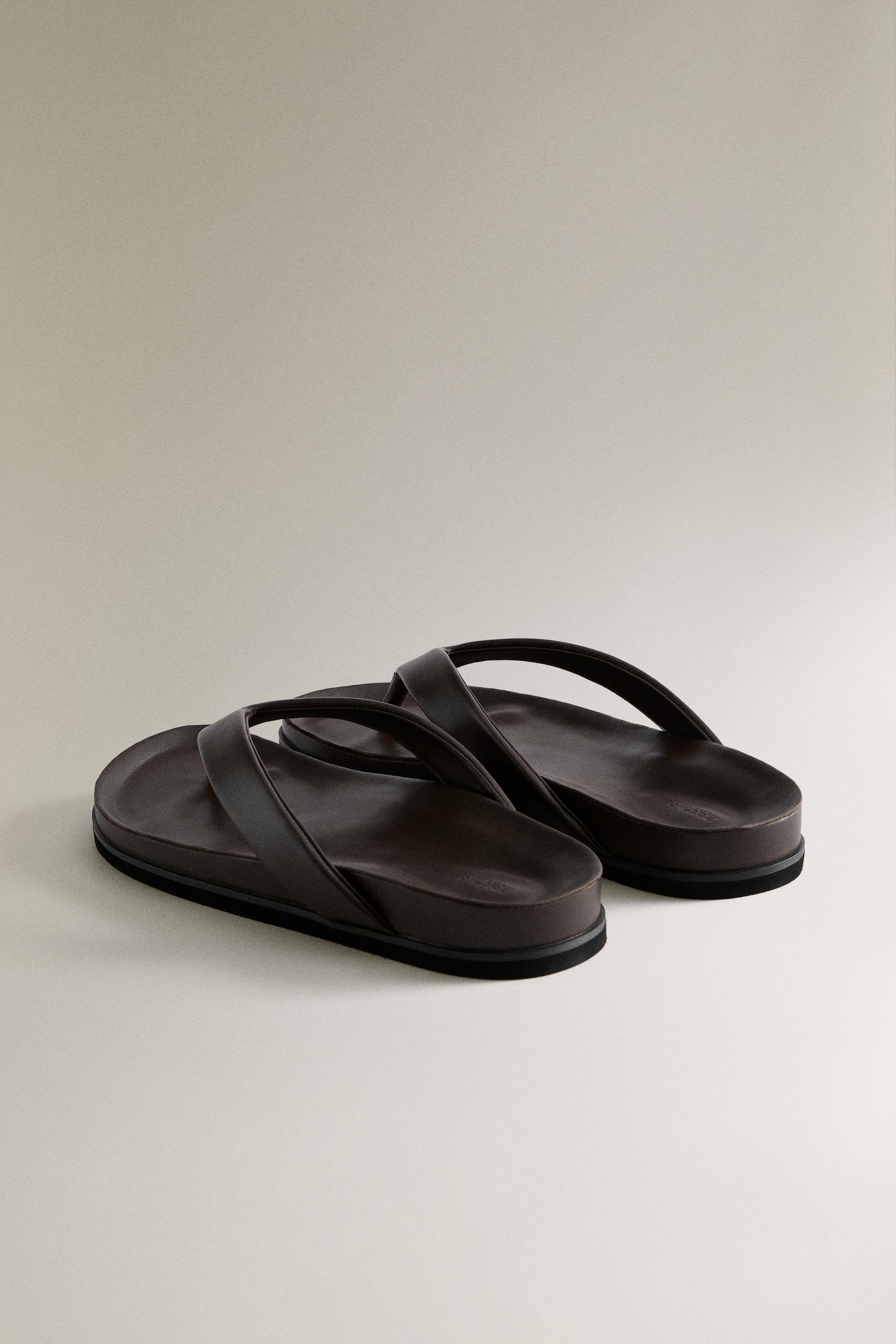 LEATHER STRAPPY SANDALS
