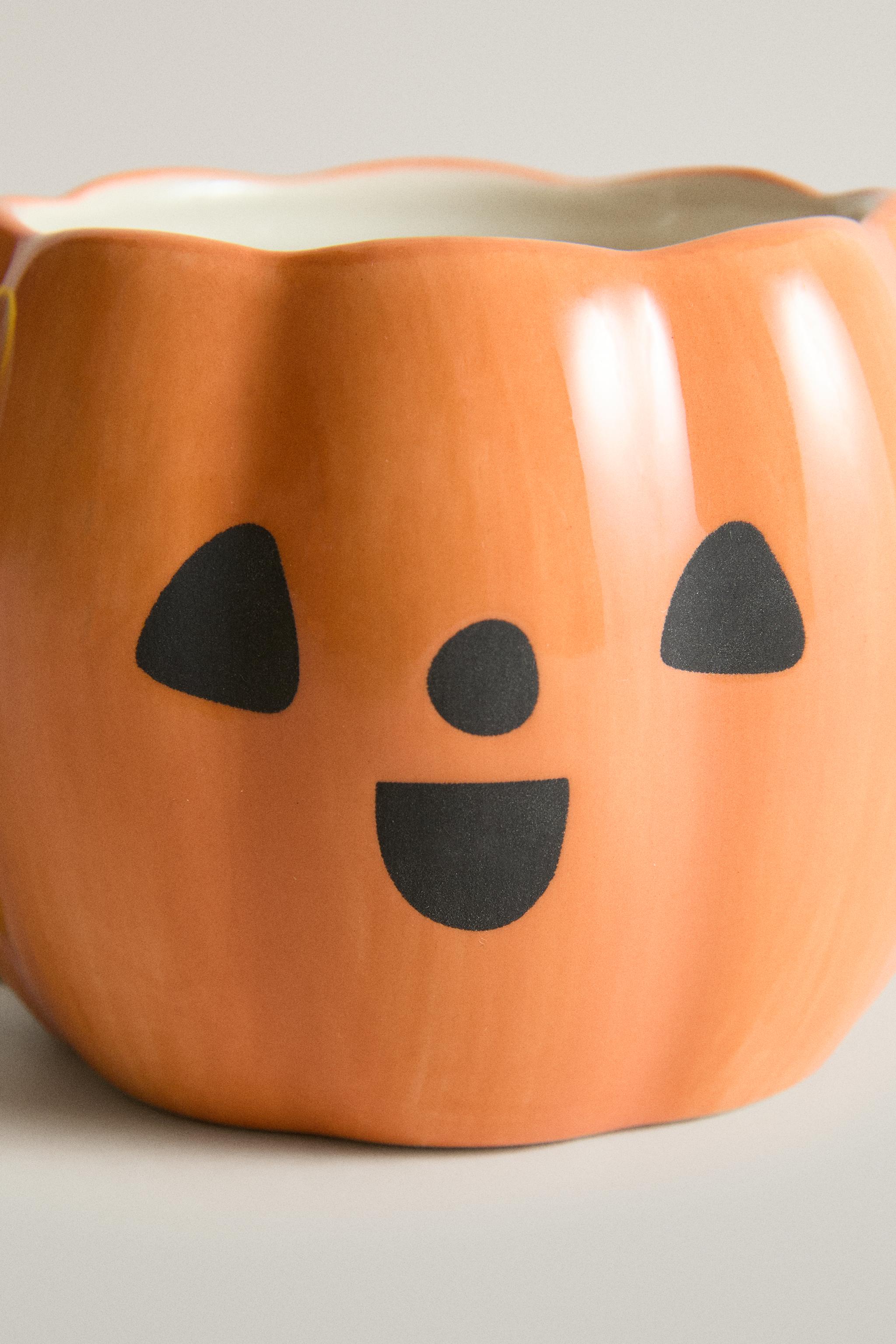 TASSE ENFANT EN GRÈS CITROUILLE HALLOWEEN