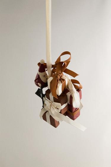 FATHER CHRISTMAS AND GIFTS CHRISTMAS TREE DECORATION - White / Red by Zara - Image 1