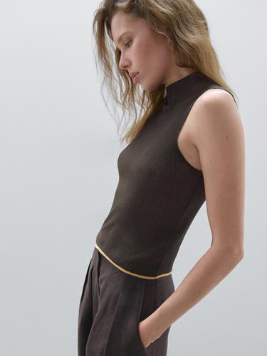 Top canalé mezcla algodón - Studio - Chocolate de Zara