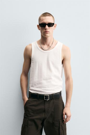 CAMISETA TANK ESTRUCTURA - Blanco de Zara