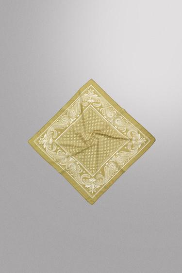 باندانا بطبعة هندسية - أخضر الخاص بـ Zara