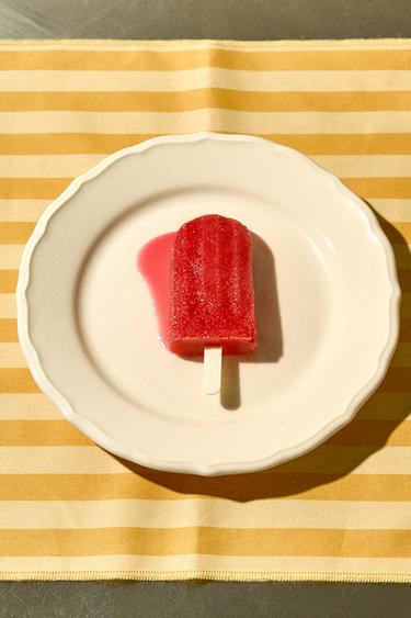 MANTEL INDIVIDUAL RESINADO RAYAS - Amarillo de Zara