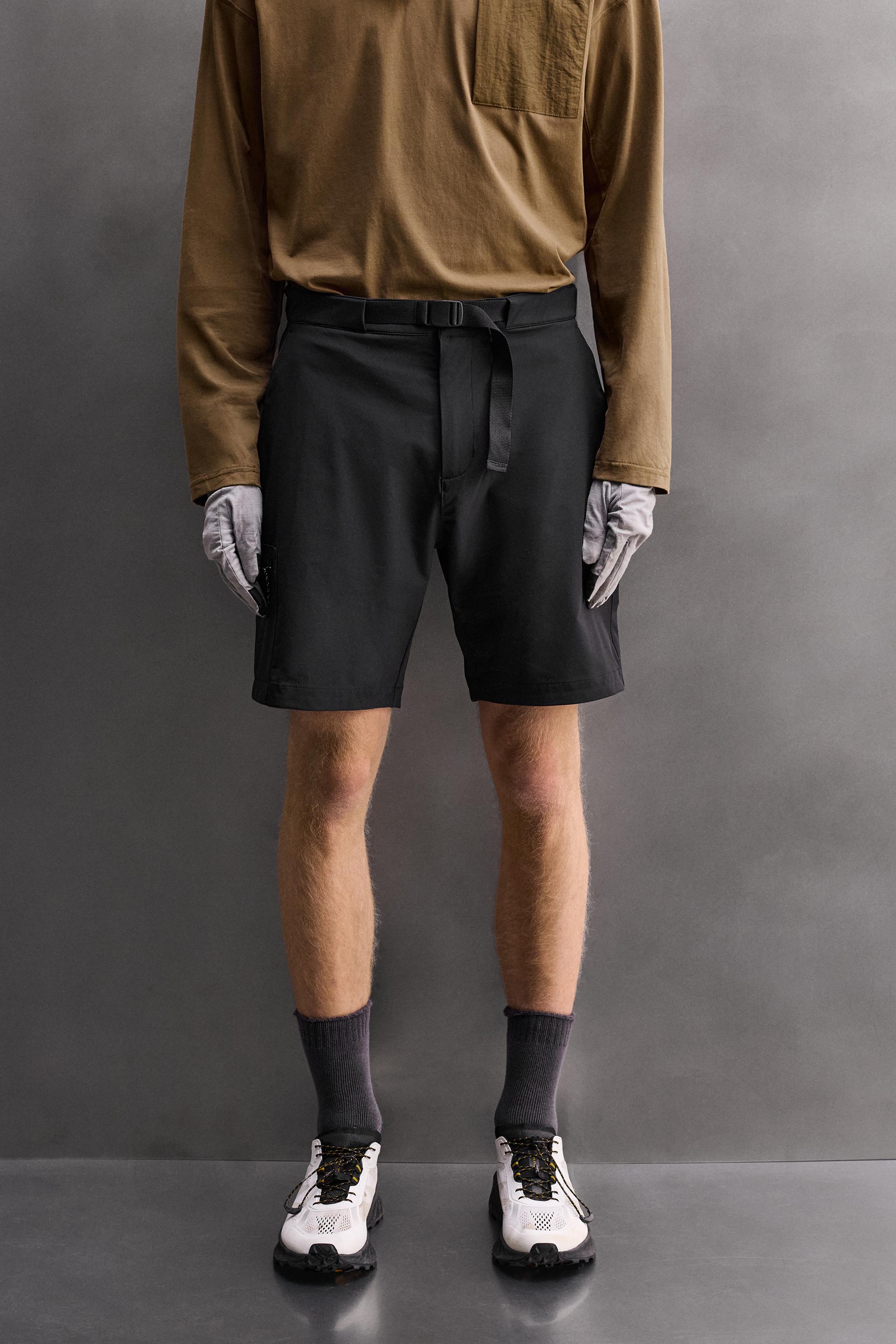TECHNICAL CARGO SHORTS