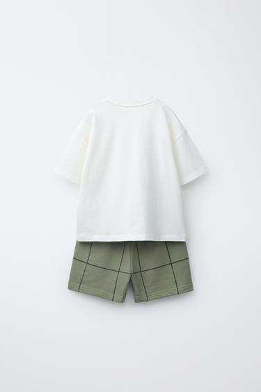 ENSEMBLE JOGGING T-SHIRT POCHE ET BERMUDA CARREAUX - Vert moyen de Zara - Image 1