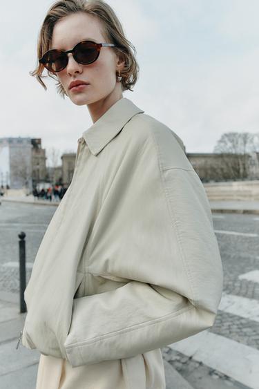 CHAQUETA BOMBER EFECTO PIEL - Crudo de Zara