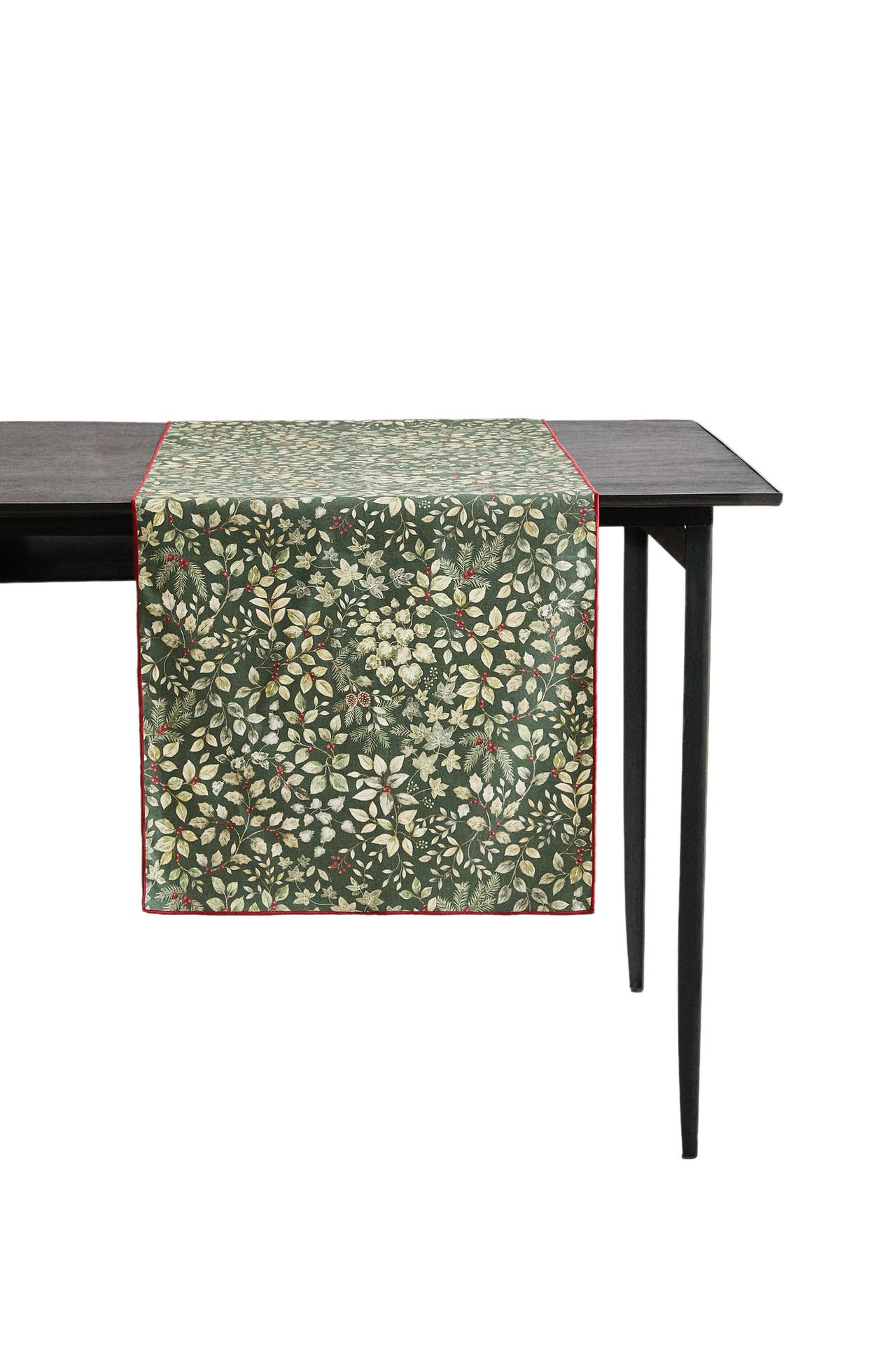 CHRISTMAS LEAF RESIN-COATED TABLE RUNNER
