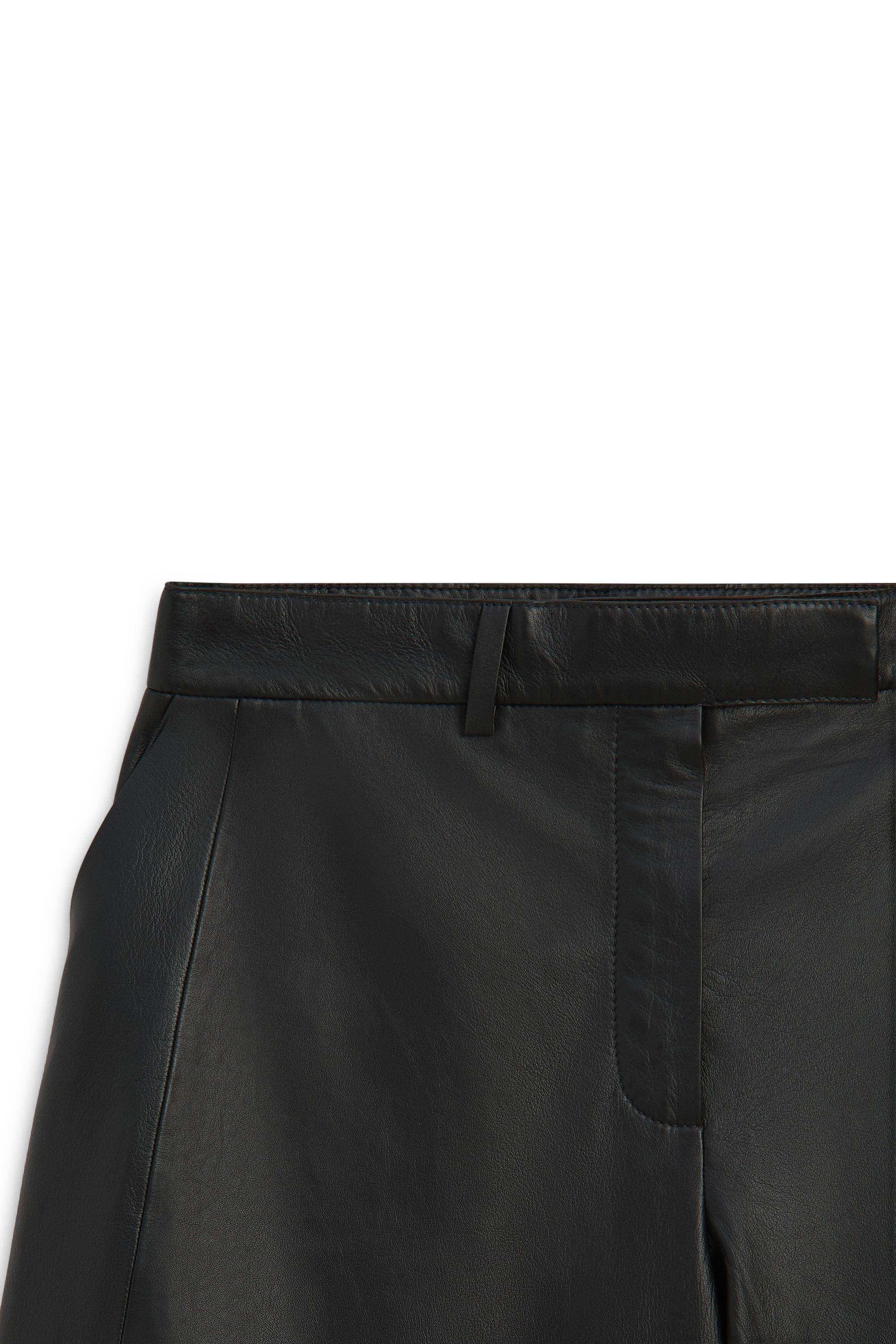 Pantalon barrel fit en cuir nappa - LIMITED EDITION
