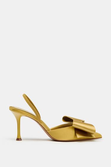 ZAPATO DESTALONADO EFECTO SATINADO - Mostaza de Zara