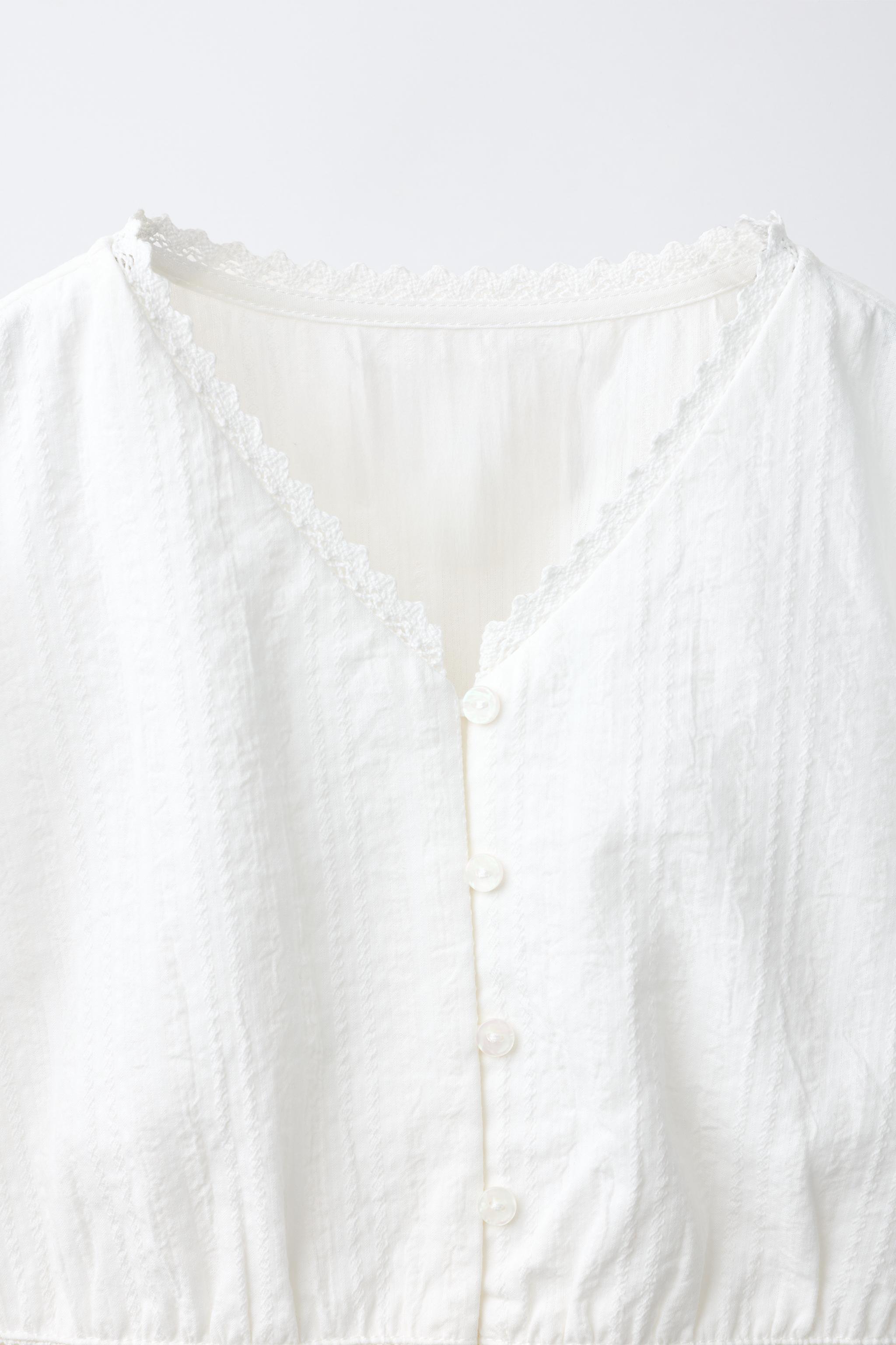 CHEMISE ROMANTIQUE À ÉLASTIQUES