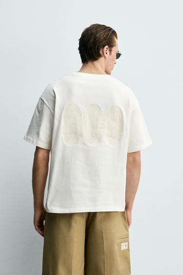 CAMISETA BORDADO TEXTO ESTAMPADO - Blanco de Zara