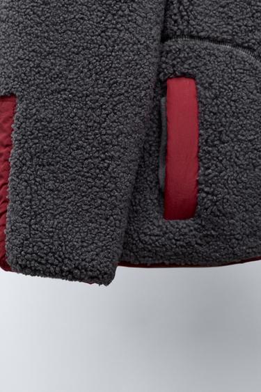 VESTE RÉVERSIBLE DÉPERLANTE EN MOUTON SYNTHÉTIQUE - Rouge foncé de Zara - Image 6