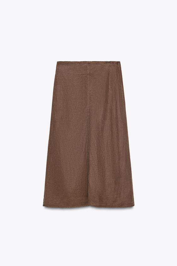 https://static.zara.net/assets/public/59dd/bd11/8c49440fa84e/97f7cdd0cb48/04043071700-e1/04043071700-e1.jpg?ts=1743064621338&w=563