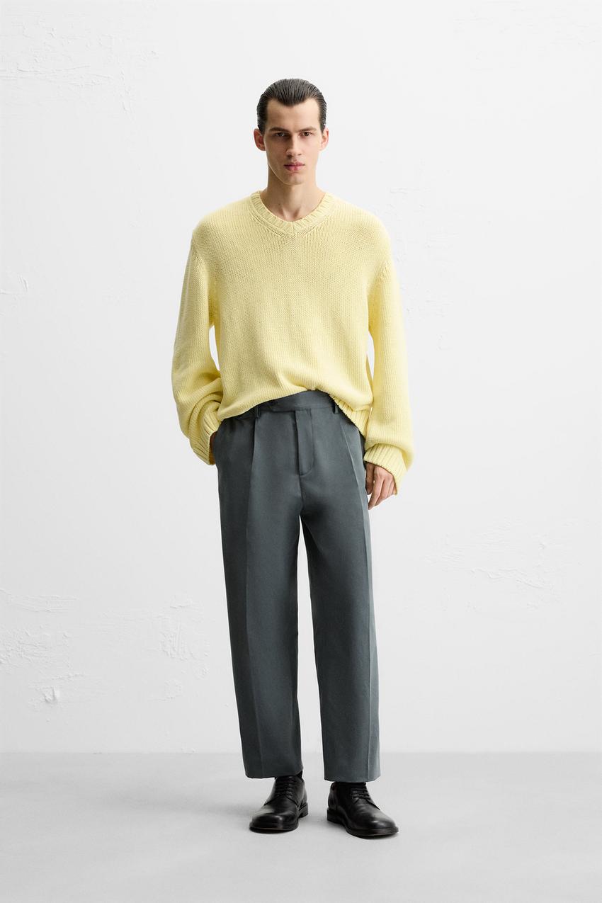 PLEATED STRAIGHT FIT PANTS