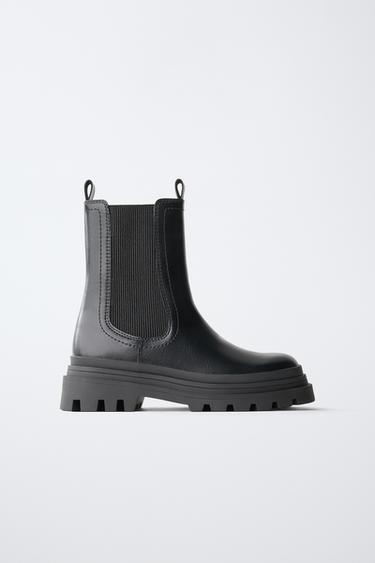 Chelsea Boots — Black 1