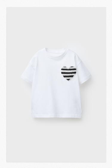 CROCHET HEART POCKET T-SHIRT - White by Zara