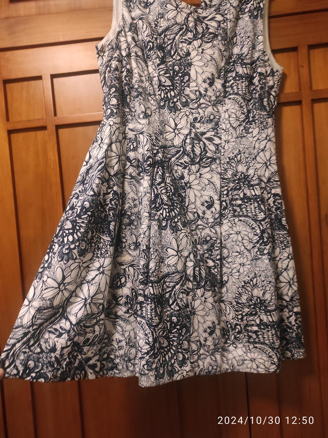 VESTIDO CORTO EVASE ESTAMPADO - Image 5