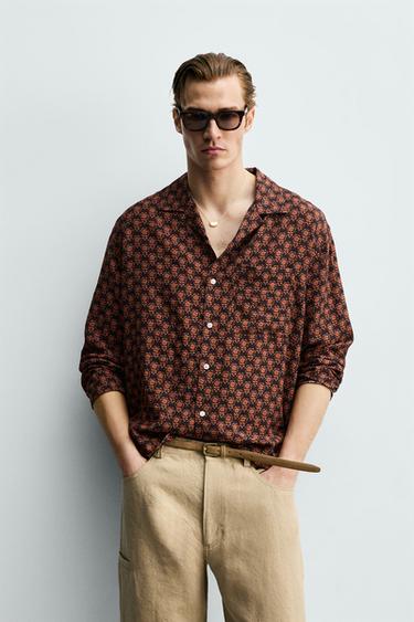 CAMISA FLUIDA ESTAMPADO GEOMÉTRICO - NEGRO/NARANJA de Zara