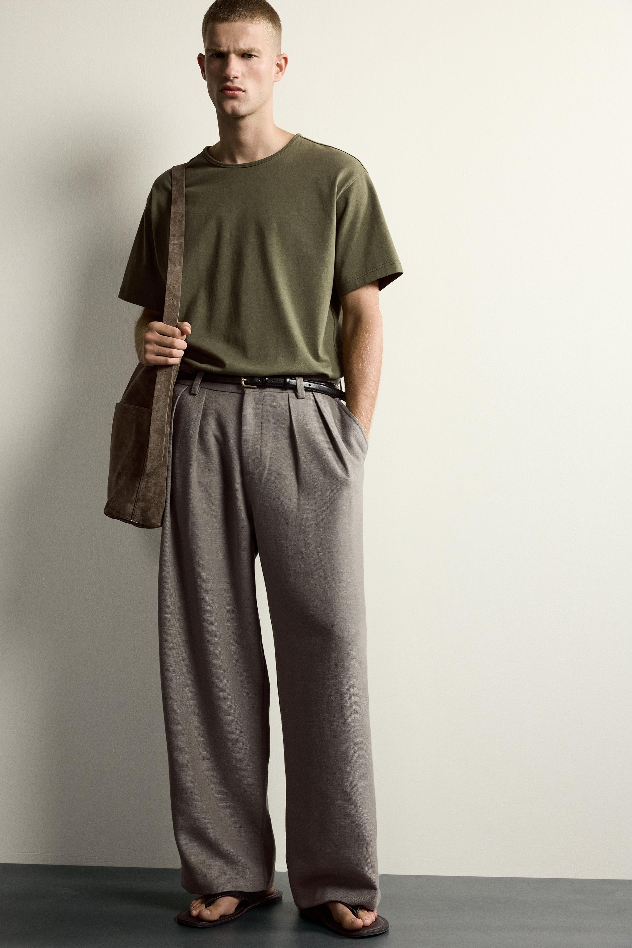 RELAXED FIT STRUCTURED PLEATED PANTS
