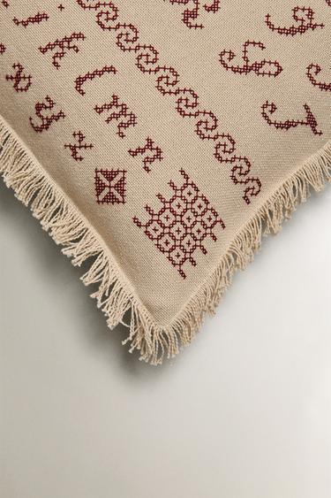 HOUSSE DE COUSSIN ABÉCÉDAIRE NOËL - Beige clair de Zara - Image 1