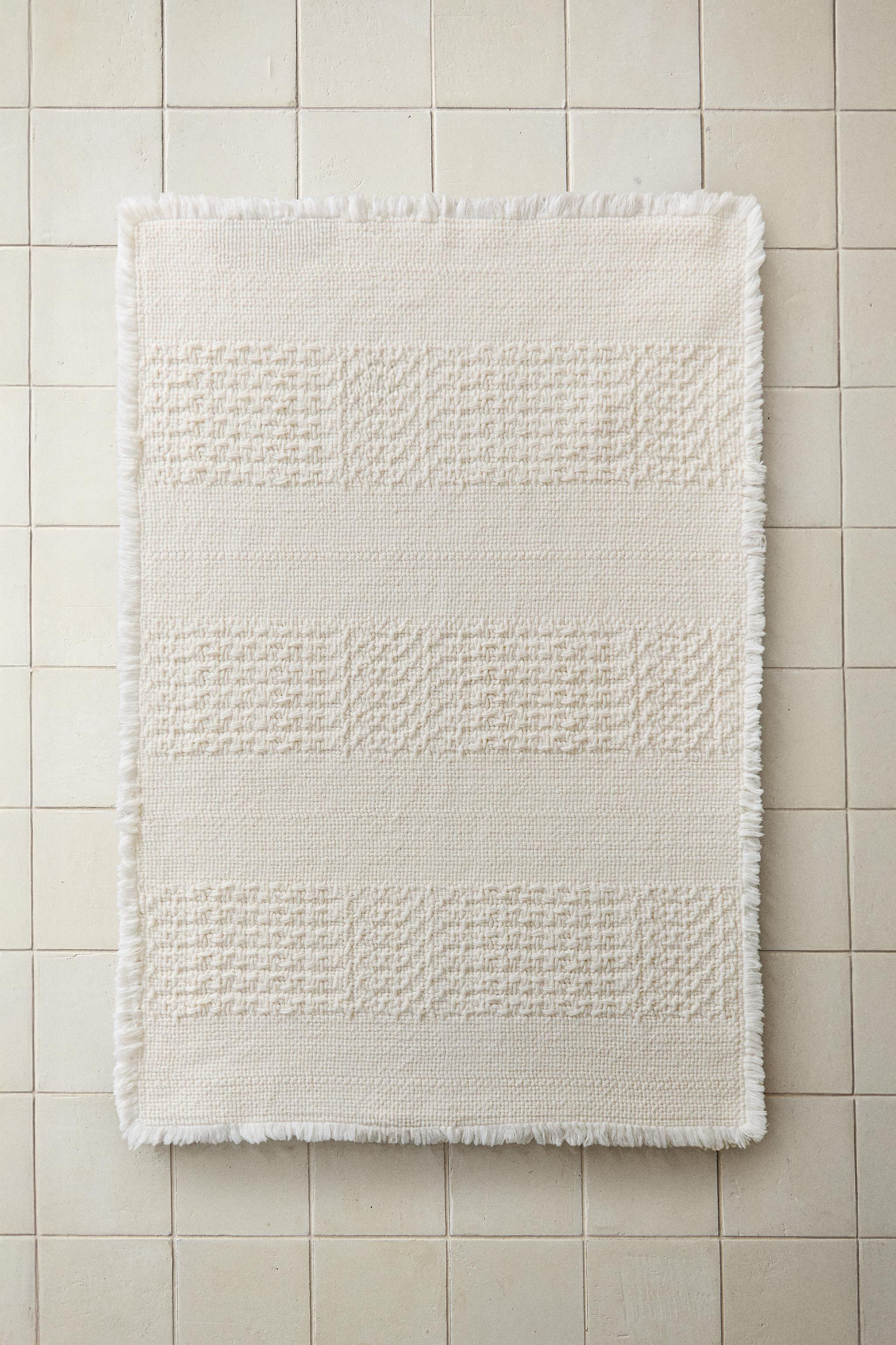 RAW-EDGE BATH MAT — Ivory