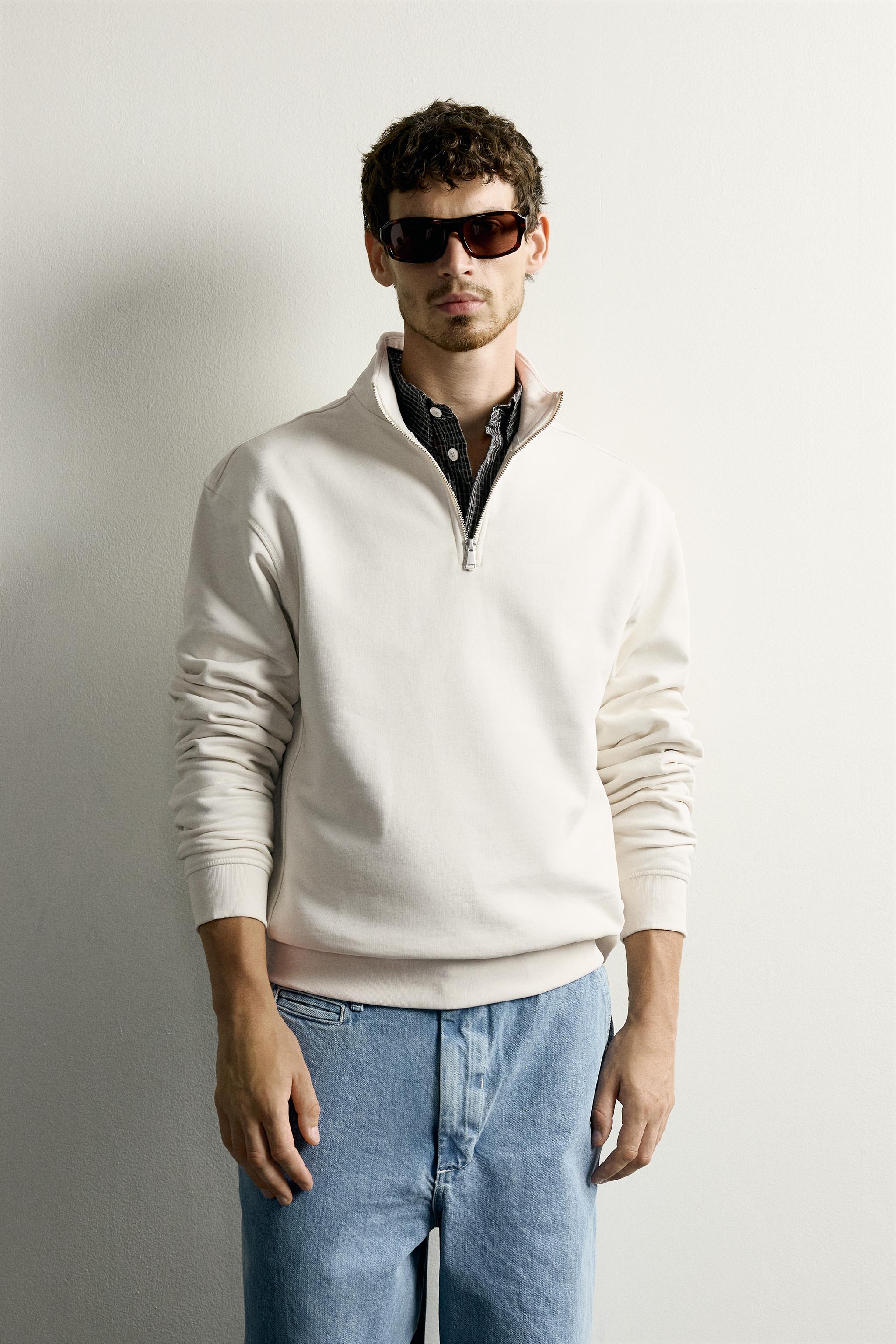 BASIC QUARTER-ZIP SWEATSHIRT — Oyster-white