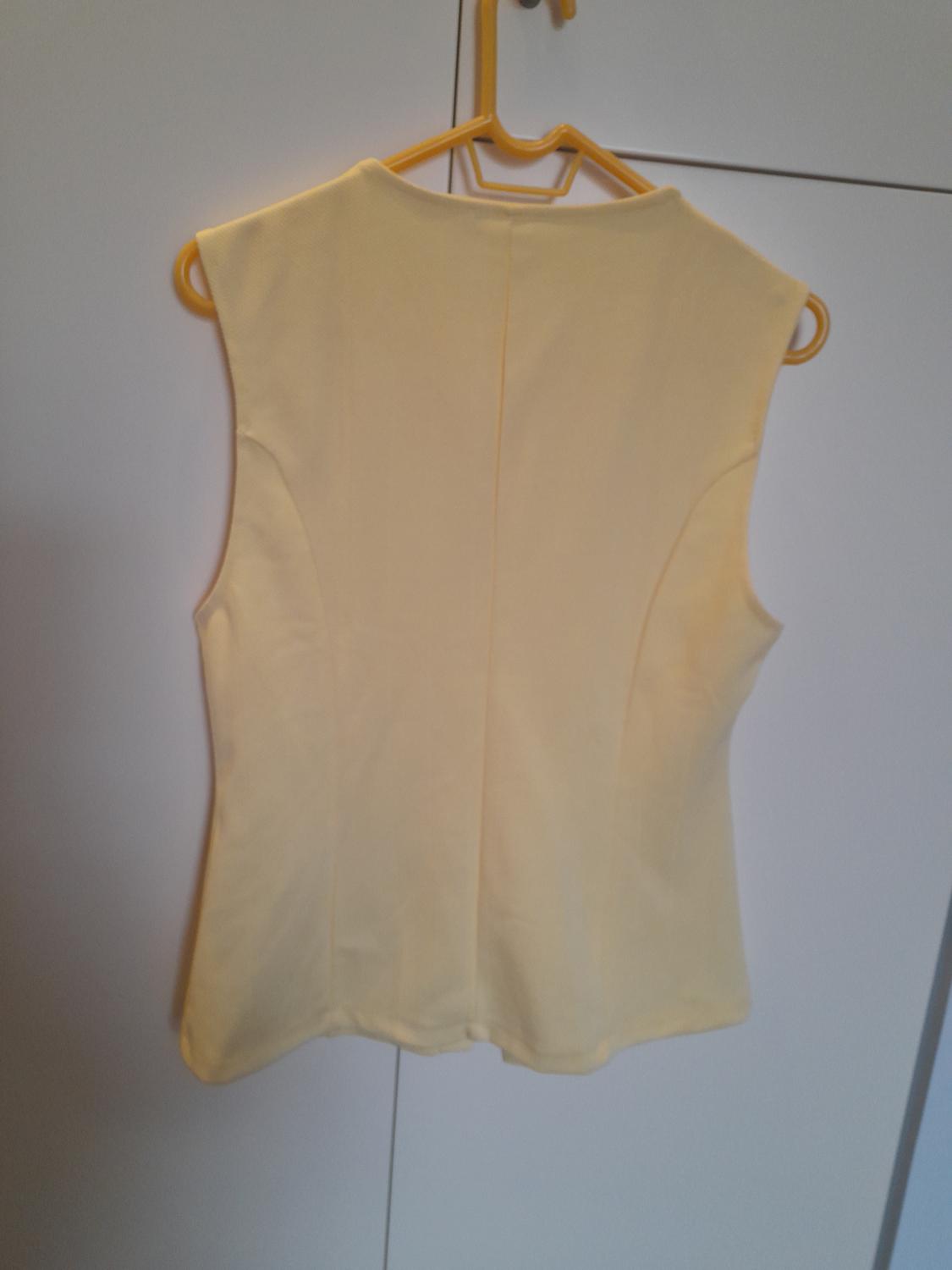 BUTTONED TWILL WAISTCOAT TOP - Image 2