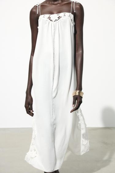 DLOUHÉ HÁČKOVANÉ ŠATY - Bílá od Zara