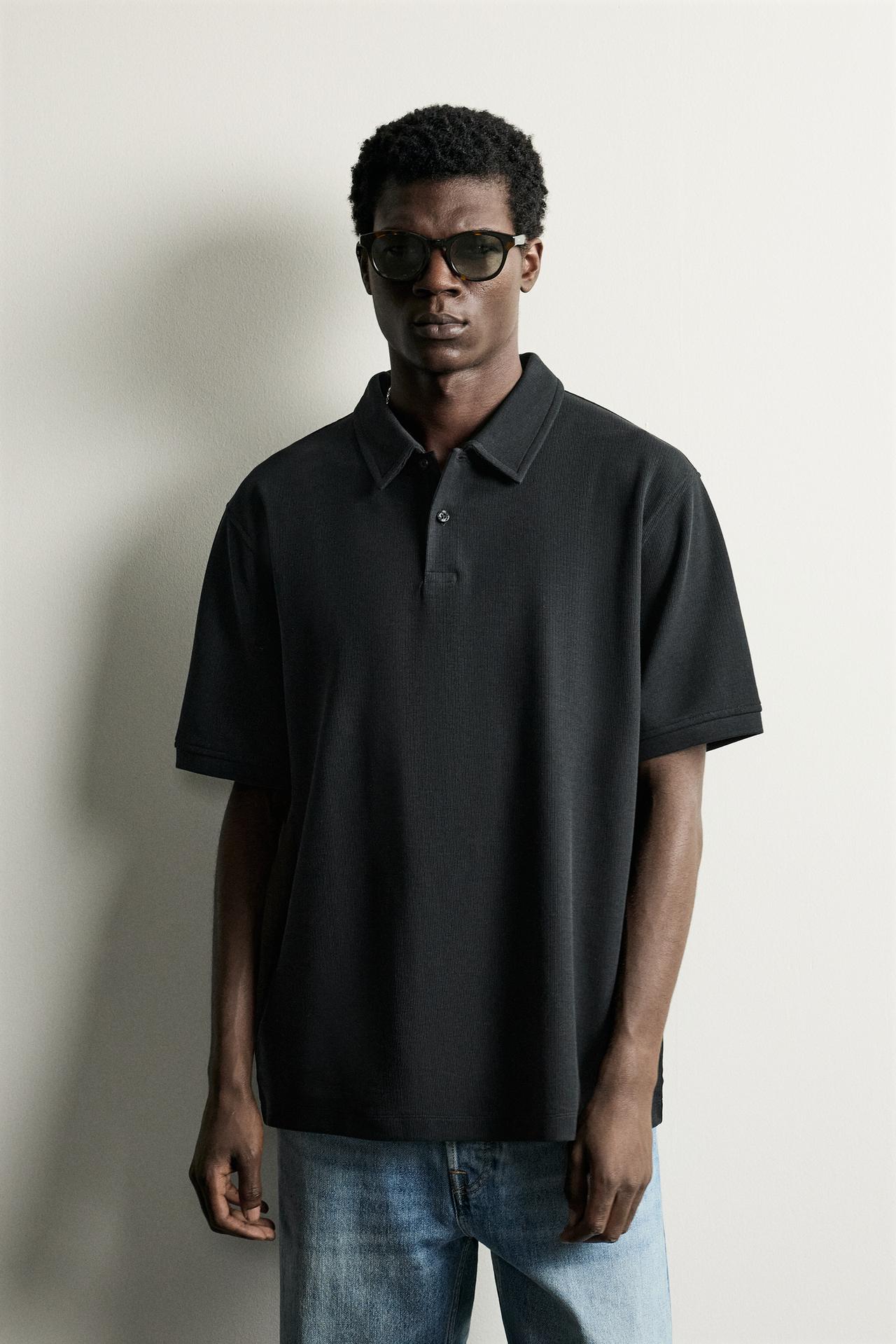 REGULAR FIT TEXTURED POLO — Black